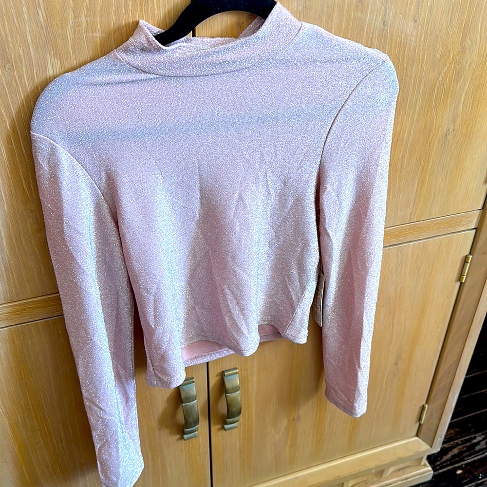 Size small pale pink crop long sleeve shirt